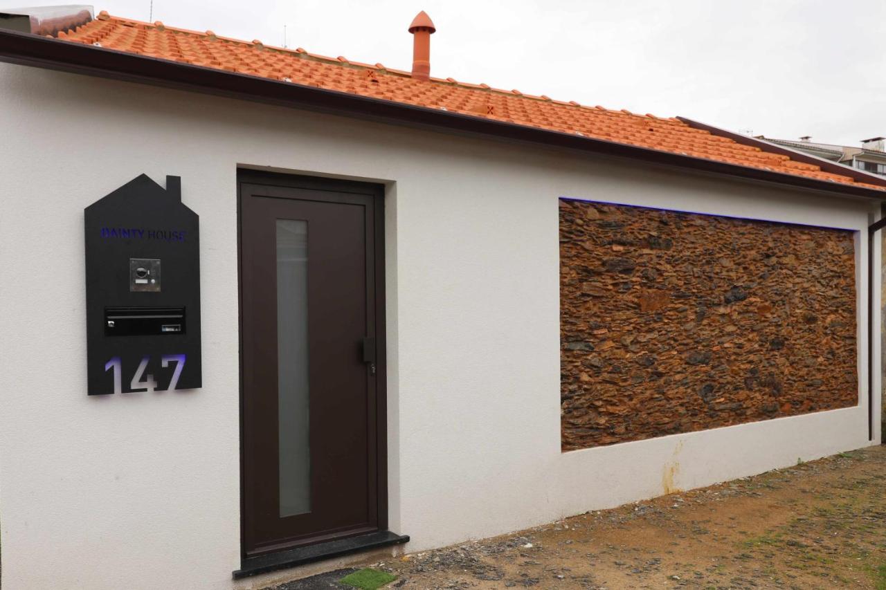 Dainty House Villa Ovar Bagian luar foto